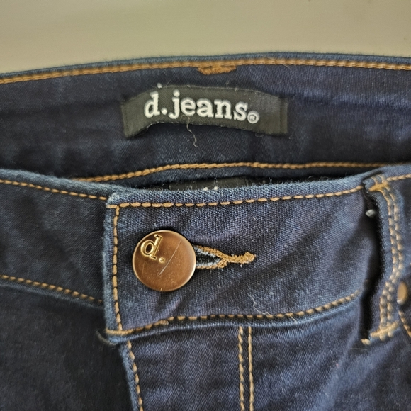 d. jeans Women's High-Waisted Ankle Jeans - Picture 6 of 7